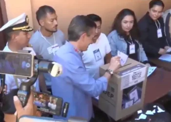 El presidente Rodrigo Paz vota en Tarija. Foto: Captura