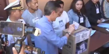 El presidente Rodrigo Paz vota en Tarija. Foto: Captura