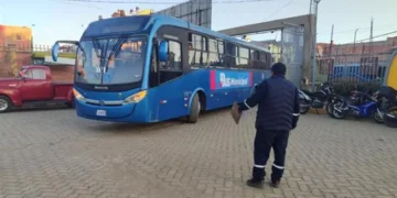 Reducen las unidades de los buses municipales por desabastecimiento de diésel. FOTO: GAMEA