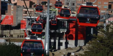 La Línea Roja del teleférico suspenderá operaciones el viernes 1 y el sábado 2 de mayo. FOTO: Mi Teleférico
