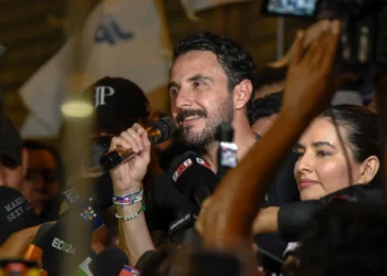 Juan Pablo Velasco es el nuevo gobernador de Santa Cruz. FOTO: APG
