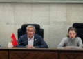 El ministro de Economía, José Gabriel Espinoza durante una sesión legislativa. Foto: Ministerio de Economía