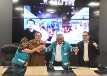 El alcalde de La Paz, Iván Arias, en conferencia de prensa, confirmó la información.
Foto: AMUN