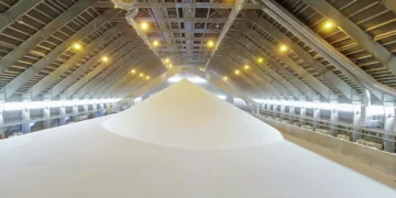 Proceso industrial de producción de urea. Foto: YPFB