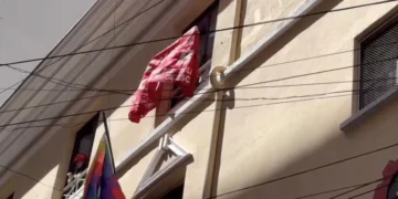 Un grupo de fabriles en la toma simbólica del Ministerio de Trabajo. FOTO: Captura