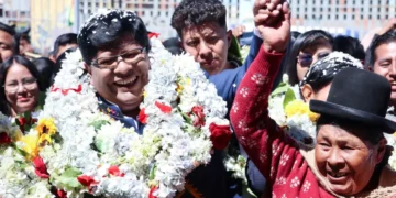 El alcalde de El Alto, Eliser Roca, en su ingreso al Jach'a Uta. FOTO: RRSS