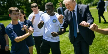 Trump recibió la visita de estudiantes en la Casa Blanca/Casa Blanca