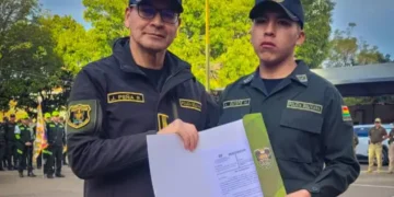 También le entregaron un memorándum de felicitación/Policía Boliviana