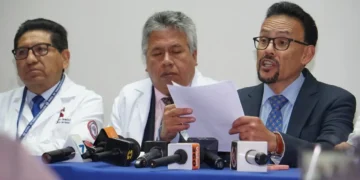 Conferencia de prensa del Colegio Médico de La Paz. FOTO: Colegio Médico