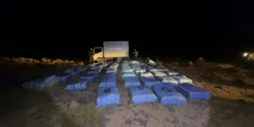 Los yutes con marihuana hallados en un furgón/FELCN