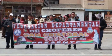 Choferes de la Federación 'San Cristóbal' de Oruro. FOTO: RRSS