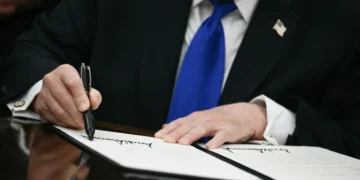 Trump autorizó el nuevo gravamen/AFP