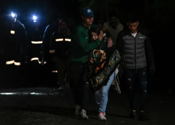 Familiares de los fallecidos recibieron la triste noticia/AFP