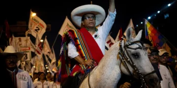 El candidato presidencial peruano Roberto Sánchez, del partido Juntos por el Perú/AFP