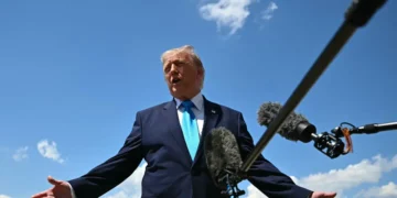 Trump cuestiona las políticas ambientales/AFP