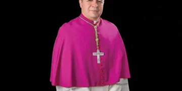 El nuevo obispo Evelio Menjívar/RRSS