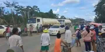 un punto de bloqueo en el municipio de Rurrenabaque.
Foto: RRSS