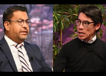 Los analistas Jorge Dulon y Manuel Mercado en el programa Piedra, Papel y Tinta de La Razón.