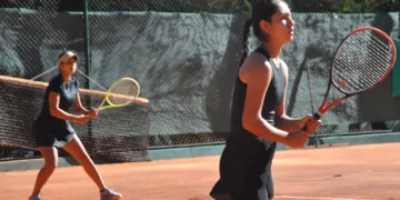 Valery Sumoya y Catalina Delmas, campeonas Sub-18, ITF dobles. (Prensa: Chuquiago Junior Open)