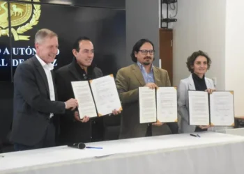 Dockweiler firma convenio con Suecia para transformación de la basura. FOTO: GAMLP