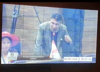 El senador Nilton Condori. Foto: Captura