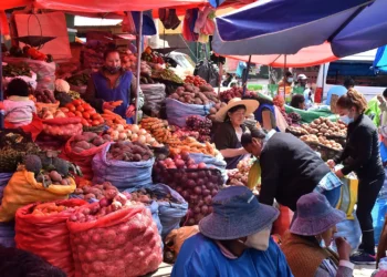 Actividad en un mercado de abasto a nivel nacional. Foto: Archivo