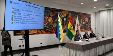 El acto de presenatción de la nueva Ley de Electricidad. Foto: APG