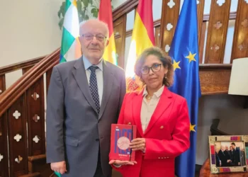 Acuerdo entre la Contraloría y la Embajada de España. Foto: Contraloría