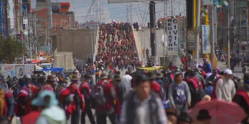 Ponchos Rojos bloquean El Alto. Foto: APG
