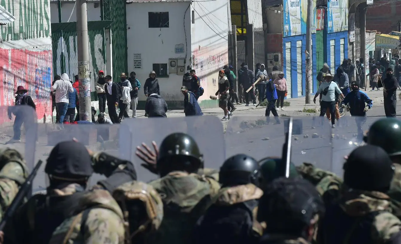 Policía