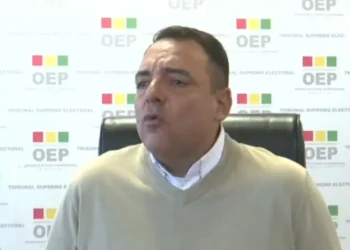 El vocal Carlos Ortiz en conferencia de prensa. Foto: Captura