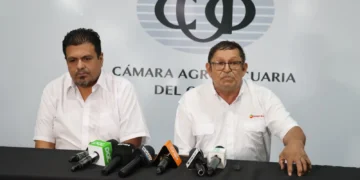 Conferencia de prensa del sector productivo de los Valles Cruceños. Foto: CAO