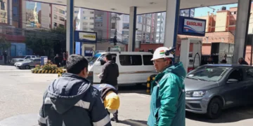 Verificativo de control a una estación de servicio. Foto: ANH
