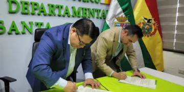 La firma del convenio/Fiscalía General
