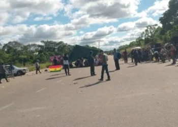 Bloqueos en San Julián, departamento de Santa Cruz. Foto: DTV
