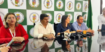 La conferencia de prensa de este jueves. Foto: Brigada Parlamentaria de Santa Cruz