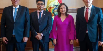 La reunión del canciller Aramayo con representantes de la CAF. Foto: Cancillería