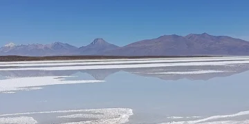 Salar de Coipasa, en el departamento de Oruro. Foto: Ricardo Ramirez