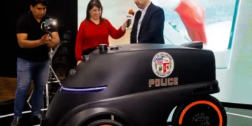 Exhibición de un prototipo de movilidad eléctrica durante la feria. Foto: Finergy
