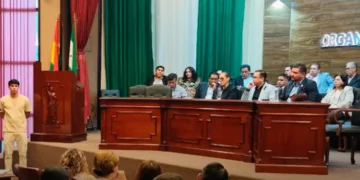 El presidente del TSJ, ROmer Saucedo, reunido con autoridades judiciales de Santa Cruz.
Foto: AJN