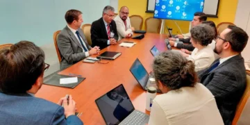 El viceministro Carlos Paz Ide se reunió con representantes de organismos.
Foto: Cancillería