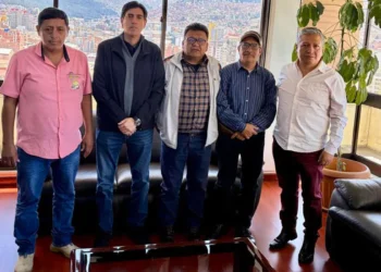 La reunión entre el ministro Zamora y cooperativistas. Foto: Obras Públicas