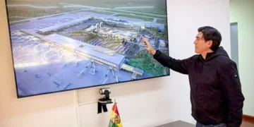 Zamora explica el plan Hub Viru Viru. Foto: Ministerio de Obras Públicas