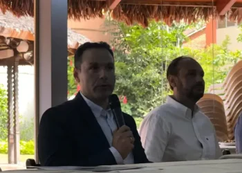 El primer vicepresidente del Comité Cívico pro Santa Cruz, Agustín Zambrana/ Comité pro Santa Cruz