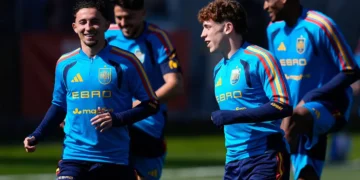 España entrena con todos sus convocados/AFP