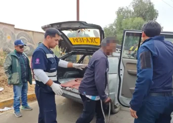 Choferes afectados por los bloqueos reciben ayuda humanitaria. FOTO: Defensoría del Pueblo