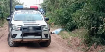 El cuerpo fue abandonado al costado de un camino/RRSS