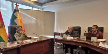 El ministro de la Presidencia, José Luis Lupo, en la Comisión de Constitución. Foto: RRSS