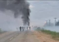 Policía desbloquea en el sector de San Julián.