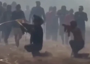 Hombres armados dispararon contra los policías/captura de video